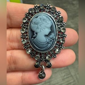 Vintage style Black and Silver Cameo Brooch